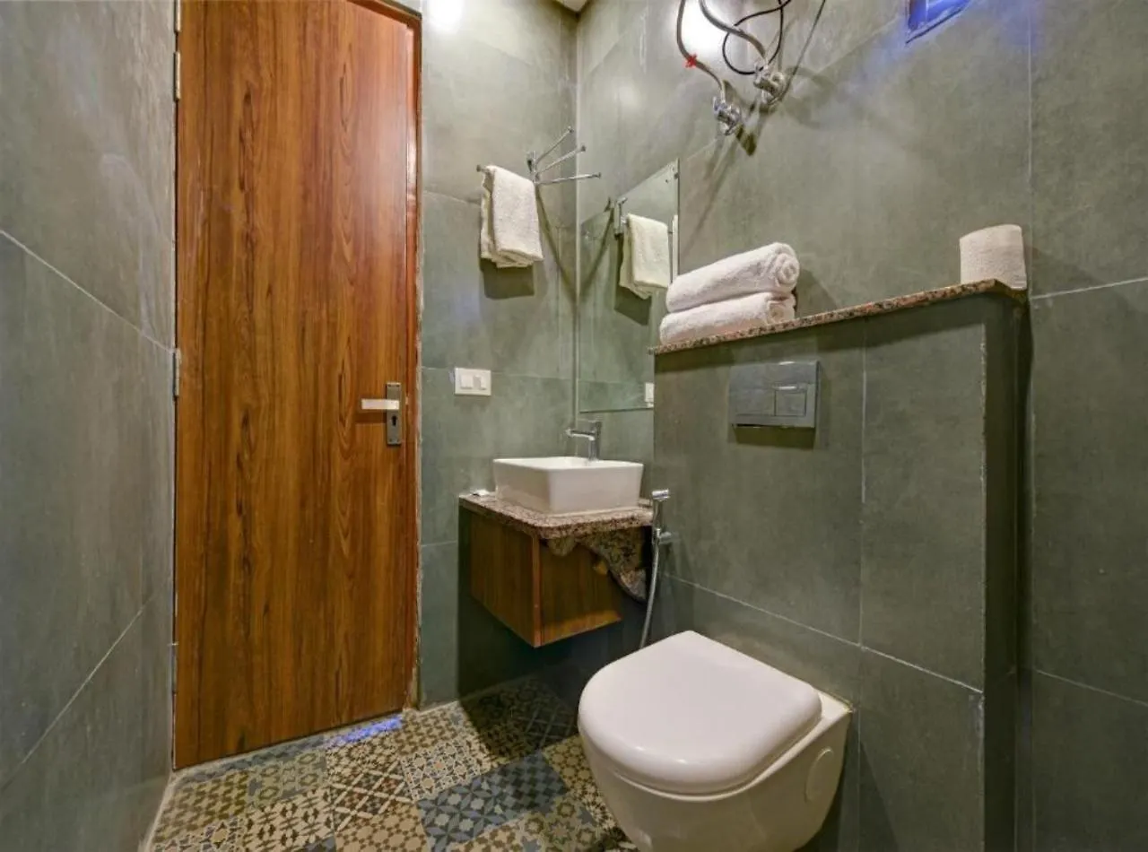 Hotel Grand Rosewood Near Delhi Igi Airport 4*, New Delhi India