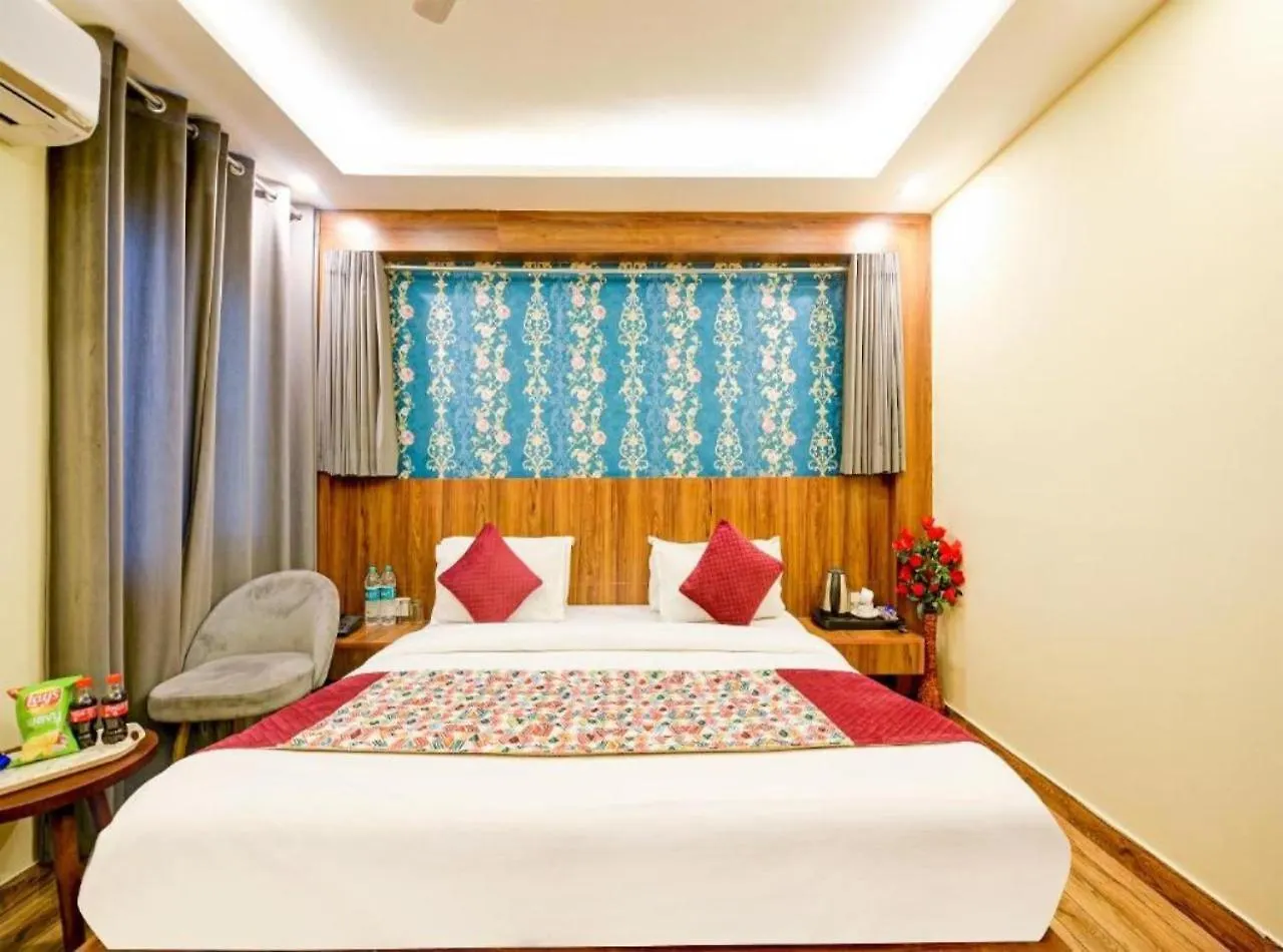 Hotel Grand Rosewood Near Delhi Igi Airport 4*, New Delhi