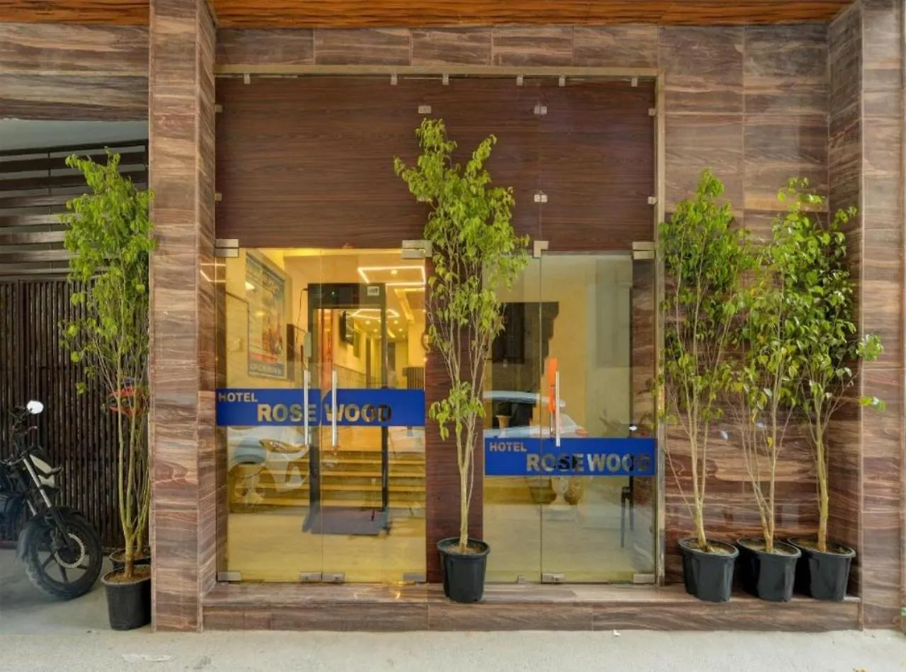 Hotel Grand Rosewood Near Delhi Igi Airport 4*, Nové Dillí Indie
